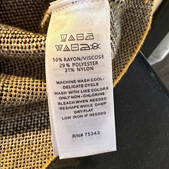 Tahari Mustard and Black Plaid Mock Turtleneck Long Sleeve Sweater NWOT - Picture 13 of 13